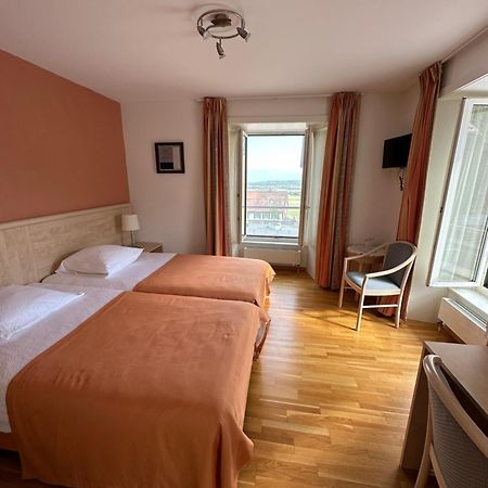 Auberge Aux Deux Sapins Montricher Esterno foto
